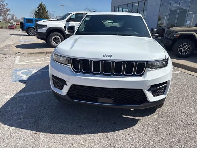 2026 Jeep Grand Cherokee GRAND CHEROKEE LAREDO 4X4