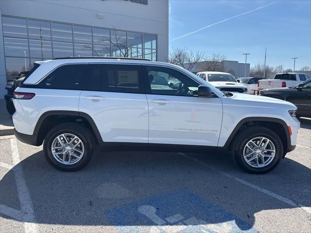 2026 Jeep Grand Cherokee GRAND CHEROKEE LAREDO 4X4