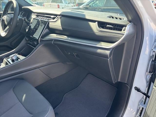 2026 Jeep Grand Cherokee GRAND CHEROKEE LAREDO 4X4
