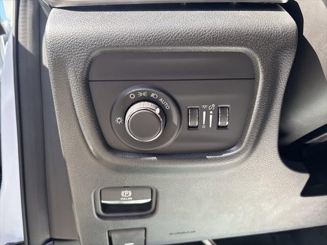 2026 Jeep Grand Cherokee GRAND CHEROKEE LAREDO 4X4