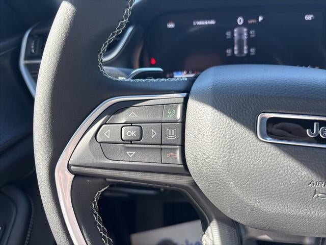 2026 Jeep Grand Cherokee GRAND CHEROKEE LAREDO 4X4