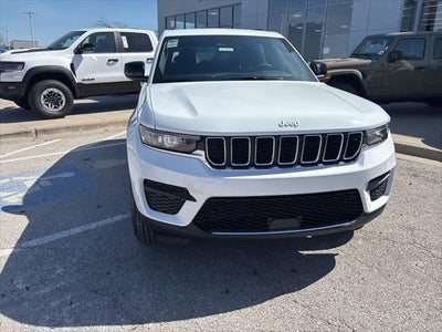 2026 Jeep Grand Cherokee GRAND CHEROKEE LAREDO 4X4