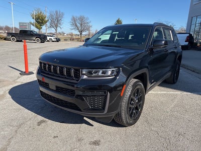 2026 Jeep Grand Cherokee Laredo