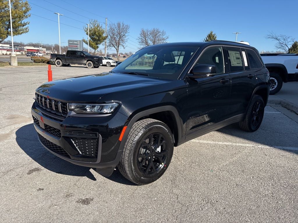 2026 Jeep Grand Cherokee Laredo