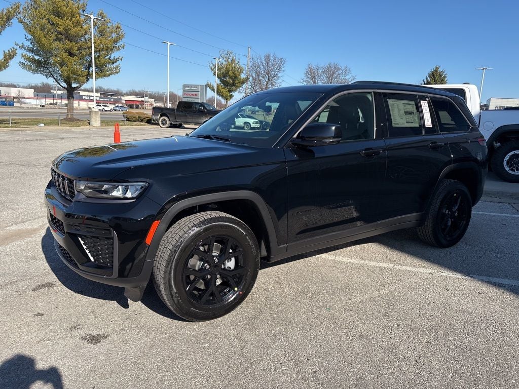 2026 Jeep Grand Cherokee Laredo
