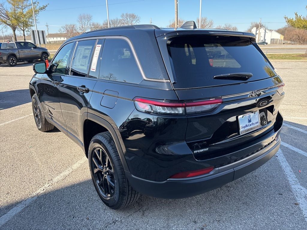 2026 Jeep Grand Cherokee Laredo