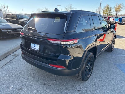 2026 Jeep Grand Cherokee Laredo