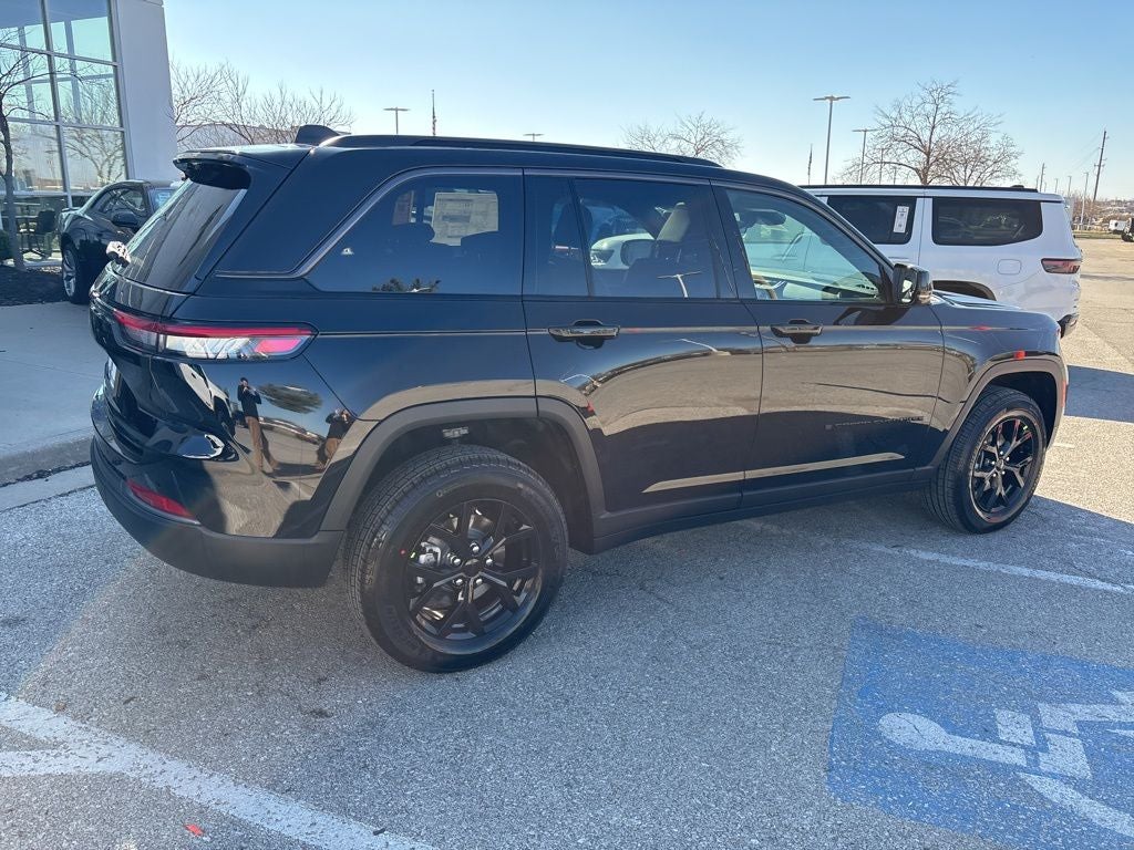 2026 Jeep Grand Cherokee Laredo