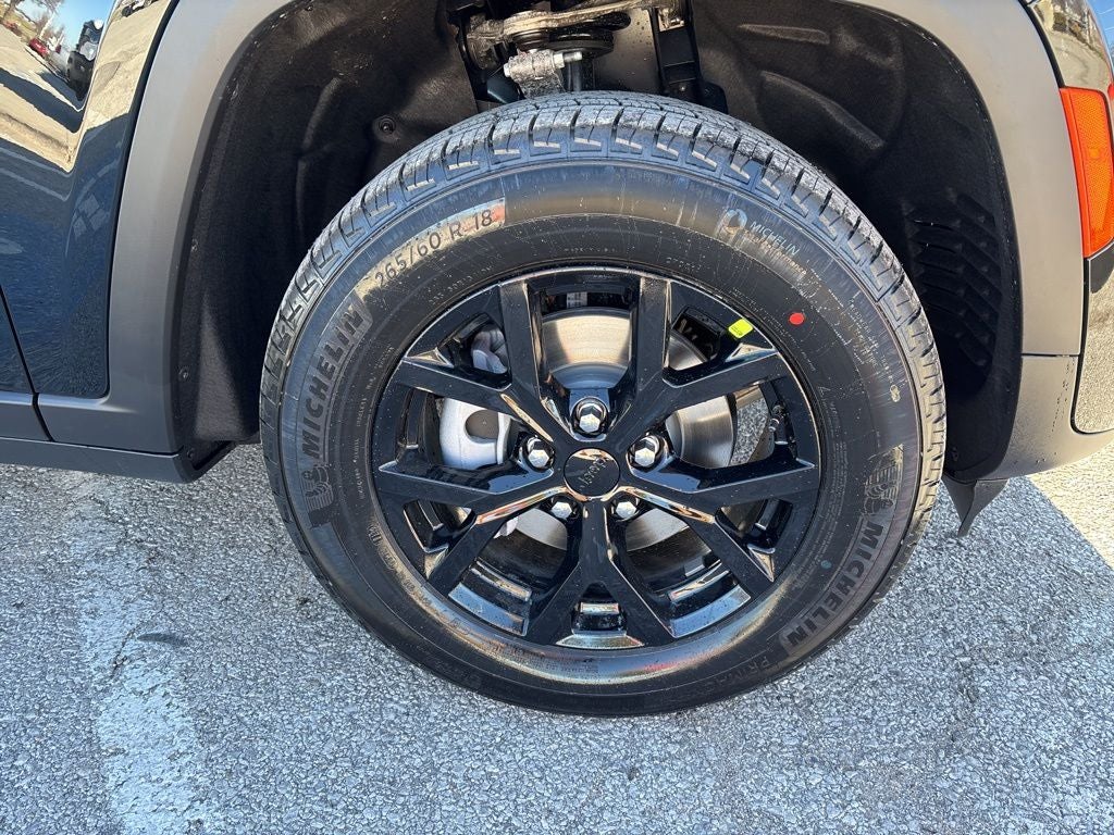 2026 Jeep Grand Cherokee Laredo