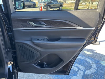 2026 Jeep Grand Cherokee Laredo