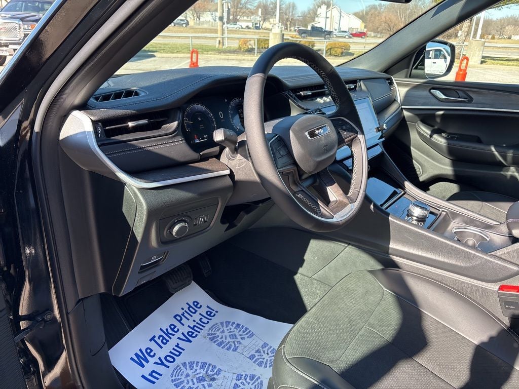 2026 Jeep Grand Cherokee Laredo