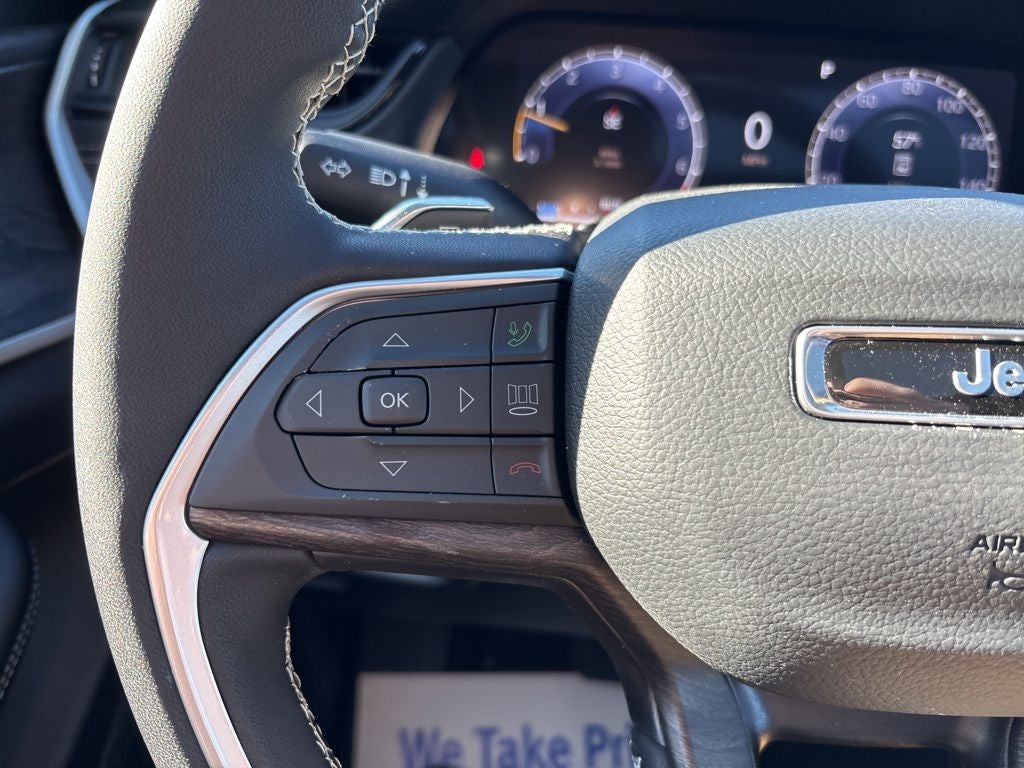 2026 Jeep Grand Cherokee Laredo