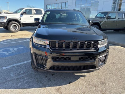 2026 Jeep Grand Cherokee Laredo