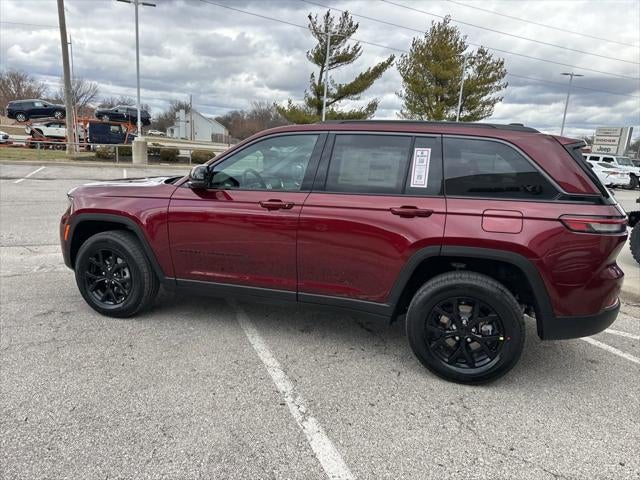 2026 Jeep Grand Cherokee GRAND CHEROKEE LAREDO ALTITUDE 4X4