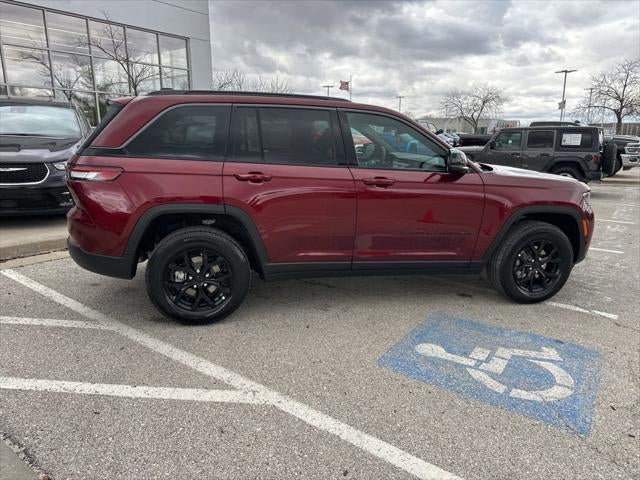 2026 Jeep Grand Cherokee GRAND CHEROKEE LAREDO ALTITUDE 4X4