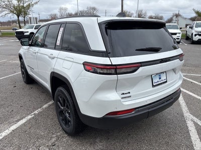2026 Jeep Grand Cherokee Laredo