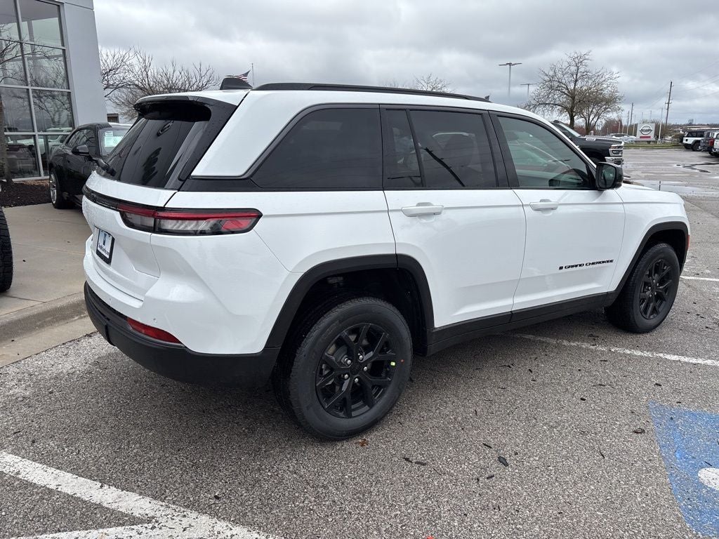 2026 Jeep Grand Cherokee Laredo