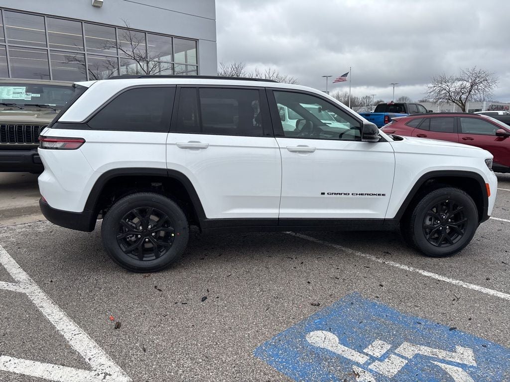 2026 Jeep Grand Cherokee Laredo