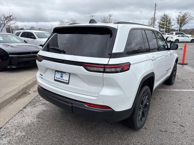2026 Jeep Grand Cherokee GRAND CHEROKEE LAREDO ALTITUDE 4X4
