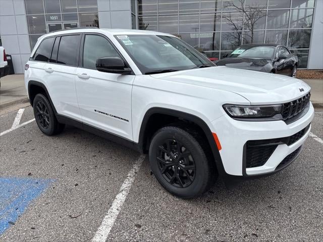 2026 Jeep Grand Cherokee GRAND CHEROKEE LAREDO ALTITUDE 4X4