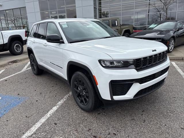 2026 Jeep Grand Cherokee GRAND CHEROKEE LAREDO ALTITUDE 4X4