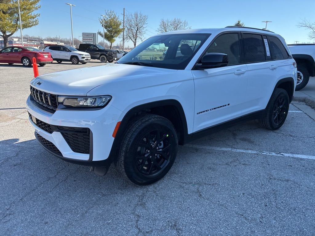 2026 Jeep Grand Cherokee Laredo