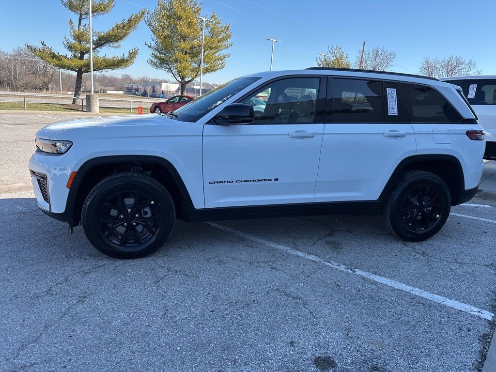2026 Jeep Grand Cherokee Laredo