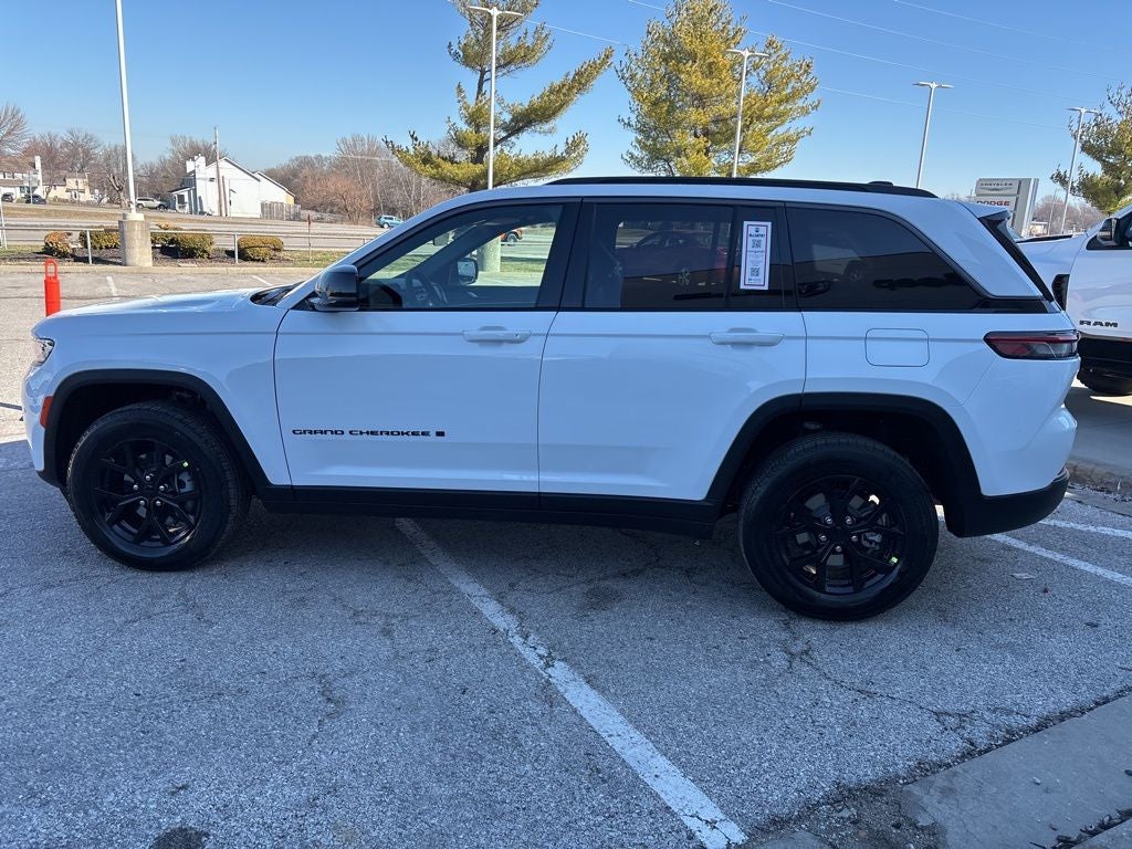 2026 Jeep Grand Cherokee Laredo