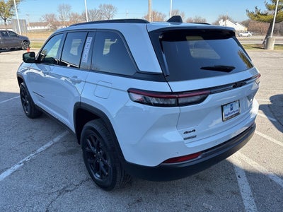 2026 Jeep Grand Cherokee Laredo