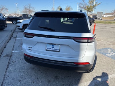 2026 Jeep Grand Cherokee Laredo