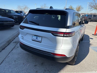 2026 Jeep Grand Cherokee Laredo