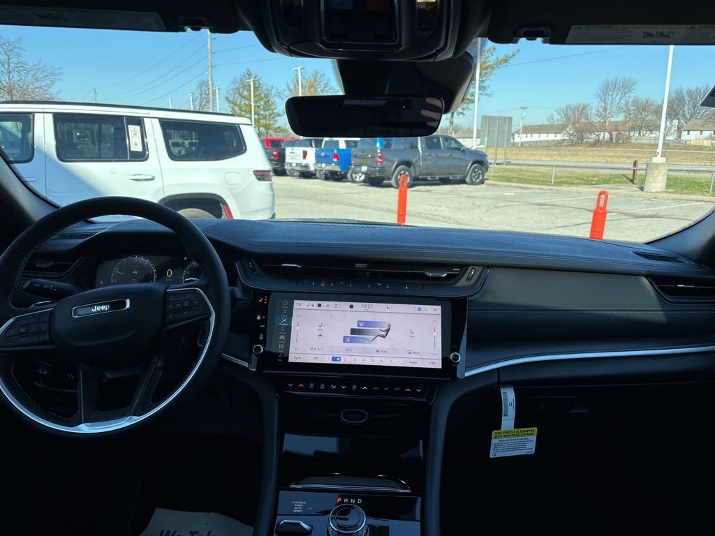 2026 Jeep Grand Cherokee Laredo