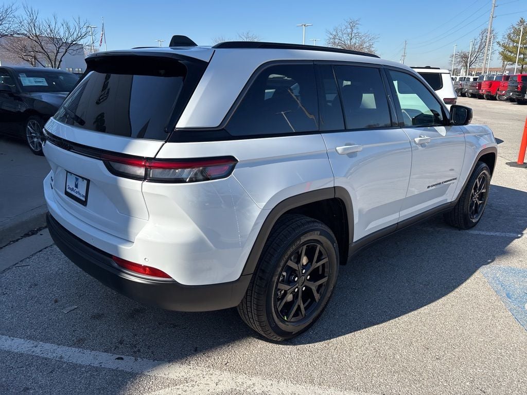 2026 Jeep Grand Cherokee Laredo
