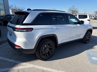 2026 Jeep Grand Cherokee Laredo