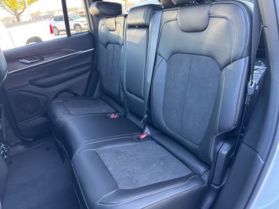 2026 Jeep Grand Cherokee Laredo