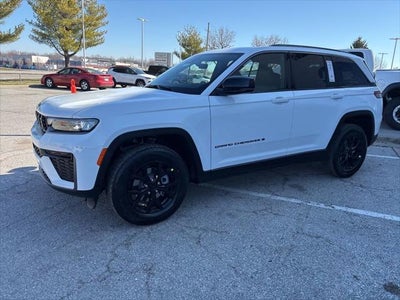 2026 Jeep Grand Cherokee GRAND CHEROKEE LAREDO ALTITUDE 4X4