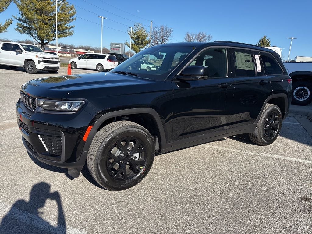 2026 Jeep Grand Cherokee Laredo