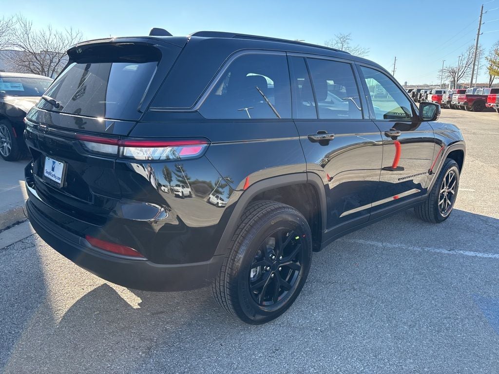 2026 Jeep Grand Cherokee Laredo