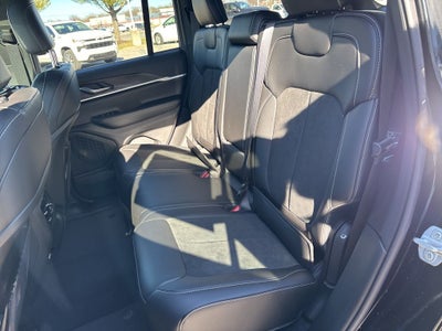 2026 Jeep Grand Cherokee Laredo