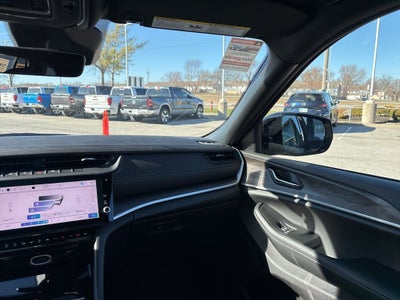 2026 Jeep Grand Cherokee Laredo