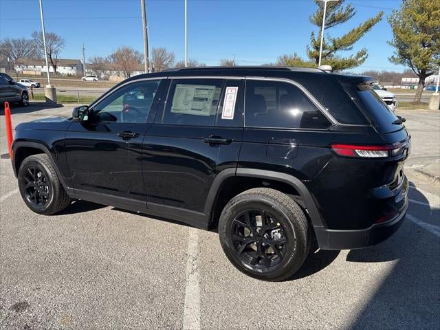 2026 Jeep Grand Cherokee GRAND CHEROKEE LAREDO ALTITUDE 4X4