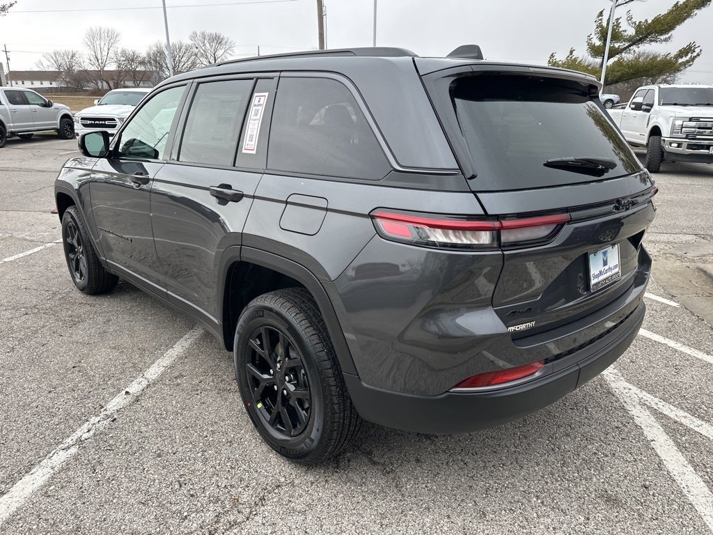 2026 Jeep Grand Cherokee Laredo