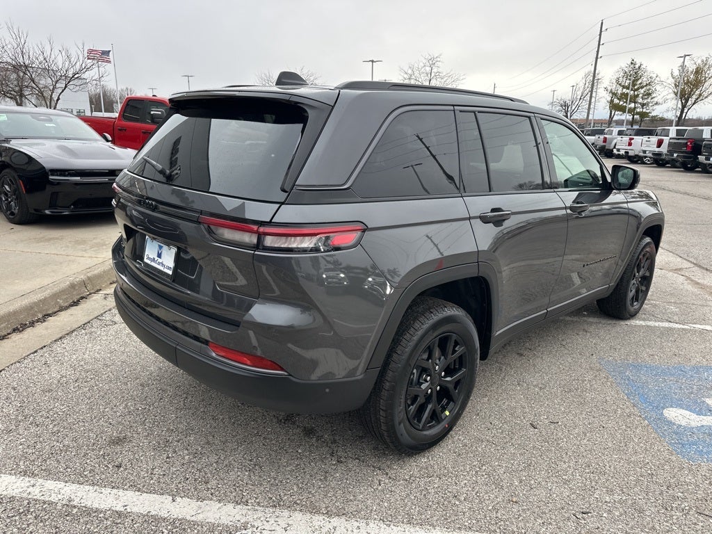 2026 Jeep Grand Cherokee Laredo