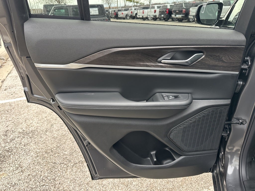 2026 Jeep Grand Cherokee Laredo