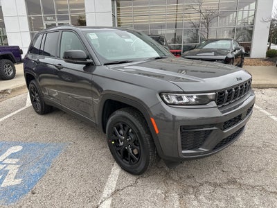 2026 Jeep Grand Cherokee Laredo
