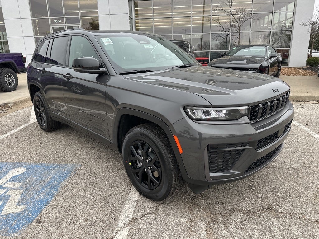 2026 Jeep Grand Cherokee Laredo