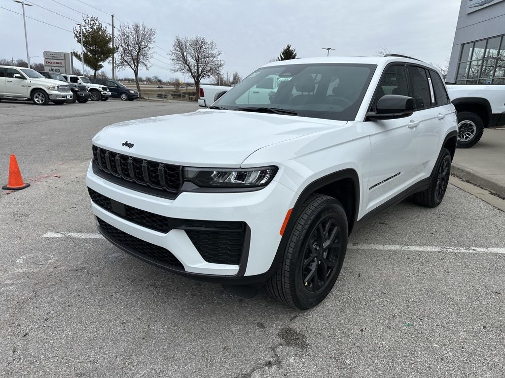 2026 Jeep Grand Cherokee Laredo