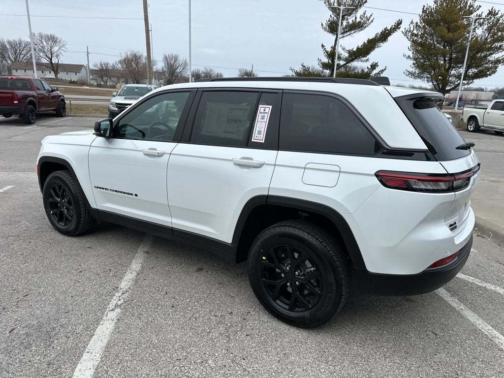 2026 Jeep Grand Cherokee Laredo