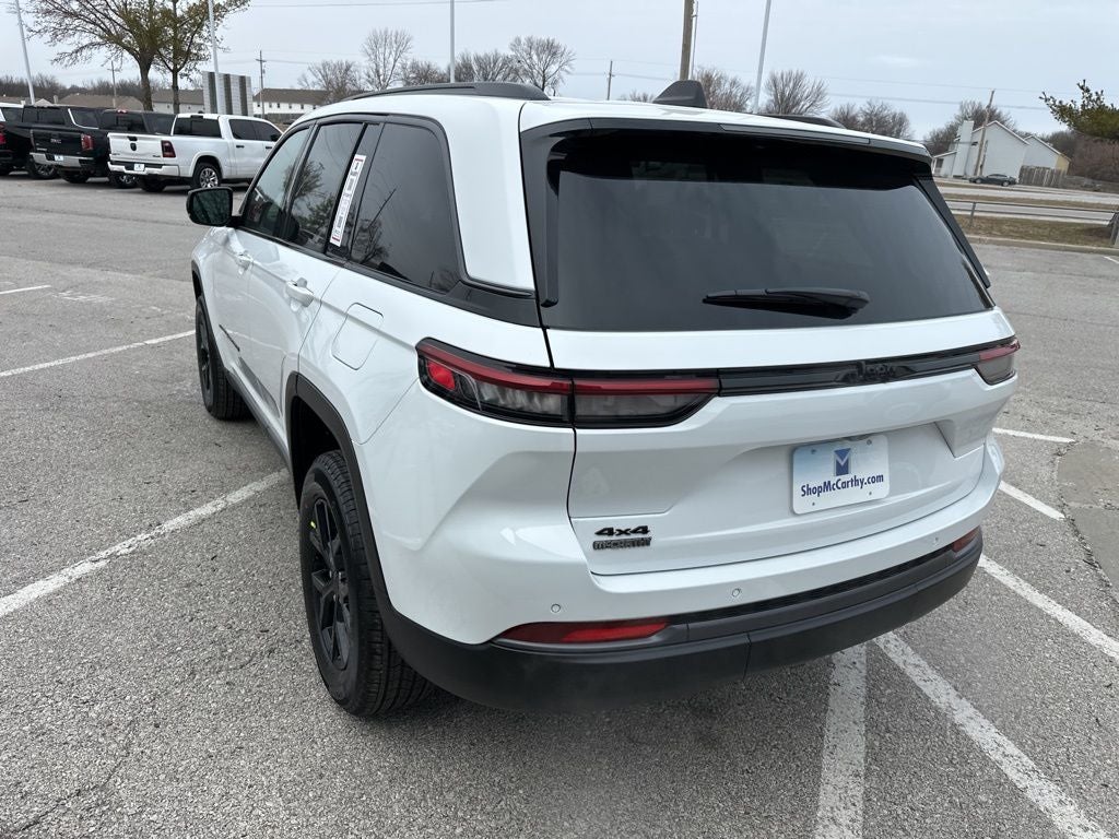 2026 Jeep Grand Cherokee Laredo
