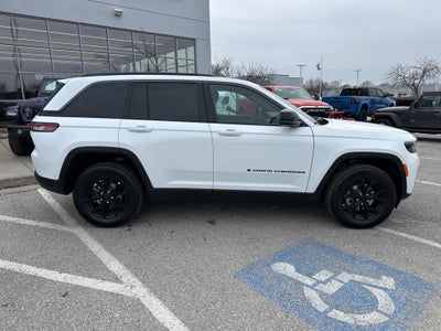 2026 Jeep Grand Cherokee Laredo